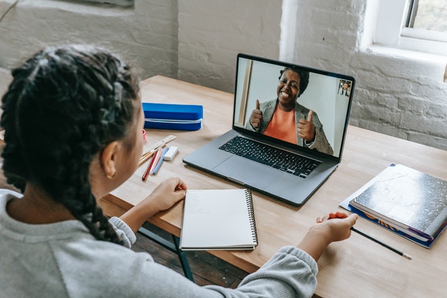 Cursos online con patrocinadores: Nueva tendencia en internet